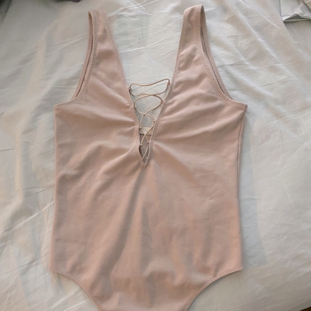 Aritzia Wilfred Free Bodysuit